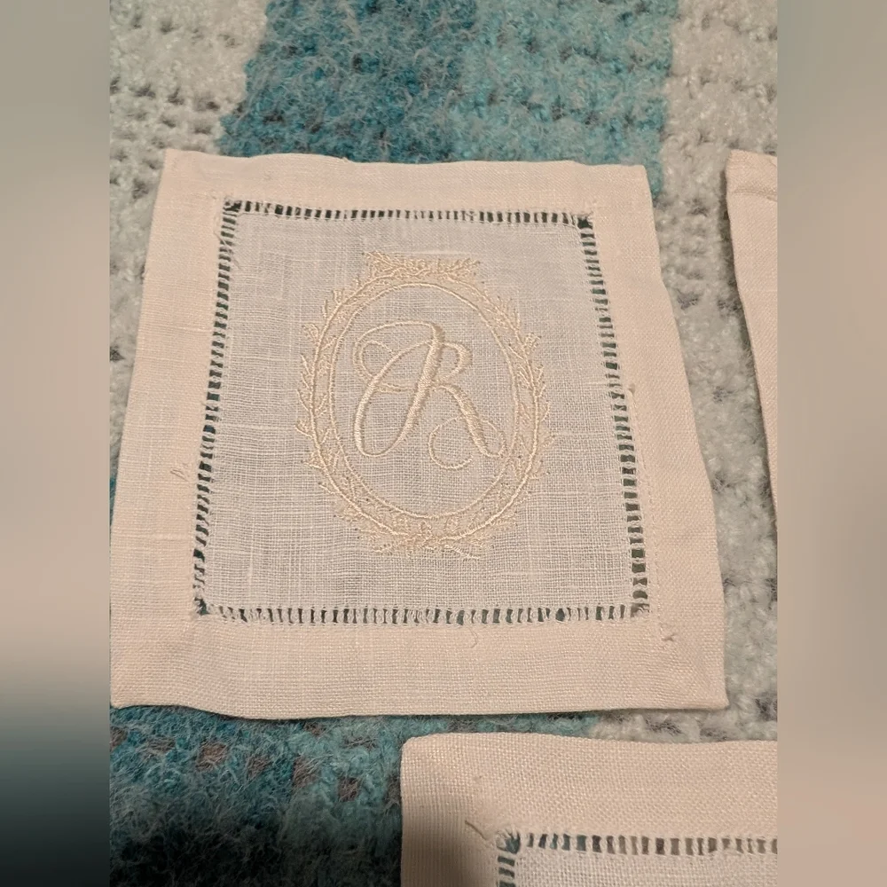 Mudpie Embroidered Linen‎ Cocktail Napkins with Letter R Monogram- Set Of 3
